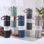 Vacuum Flask with Extra 2 Covers (500ml)